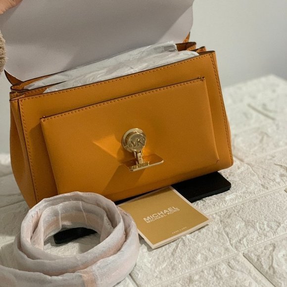 BNWT MICHAEL KORS LITA MEDIUM LEATHER CROSSBODY BAG | TOP HANDLE PURSE | GOLD HA - Picture 5 of 8